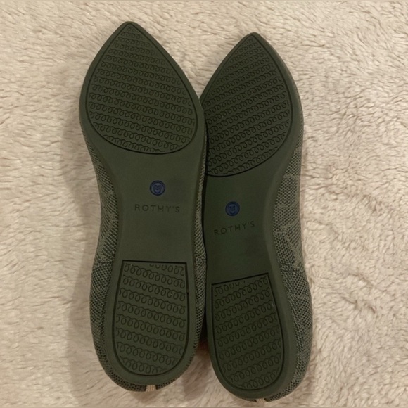 Rothy’s 8.5 - Picture 3 of 3